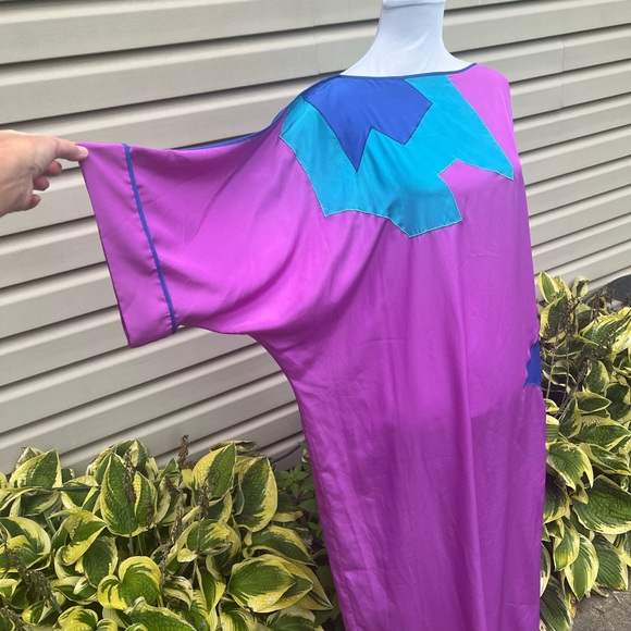 EUC Vintage Bill Tice Neiman Marcus Purple Poly Caftan Muumuu Mimi - Picture 4 of 8